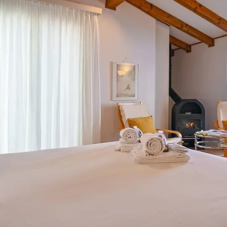 Ruga House In 7 *