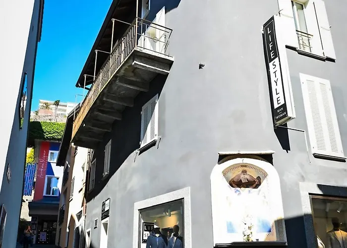 Ruga House In 7 아스꼬나